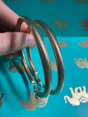 Gold-Tone Textured Hoop Earrings — Women's Classic Hoop Pair